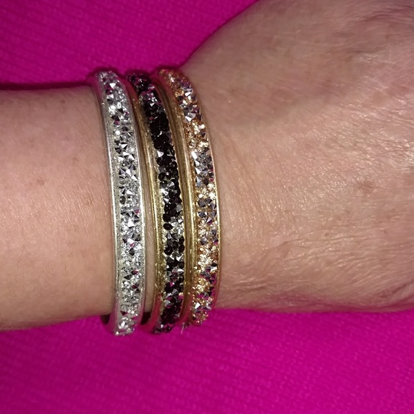 💕⭐☀️Glitter cuff bracelets/ New Boutique! - Picture 4 of 7